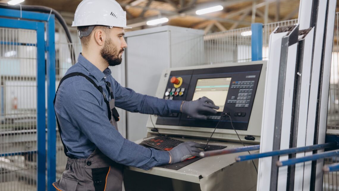 CNC Bearbeitung_kroeger-stahlumformung.de